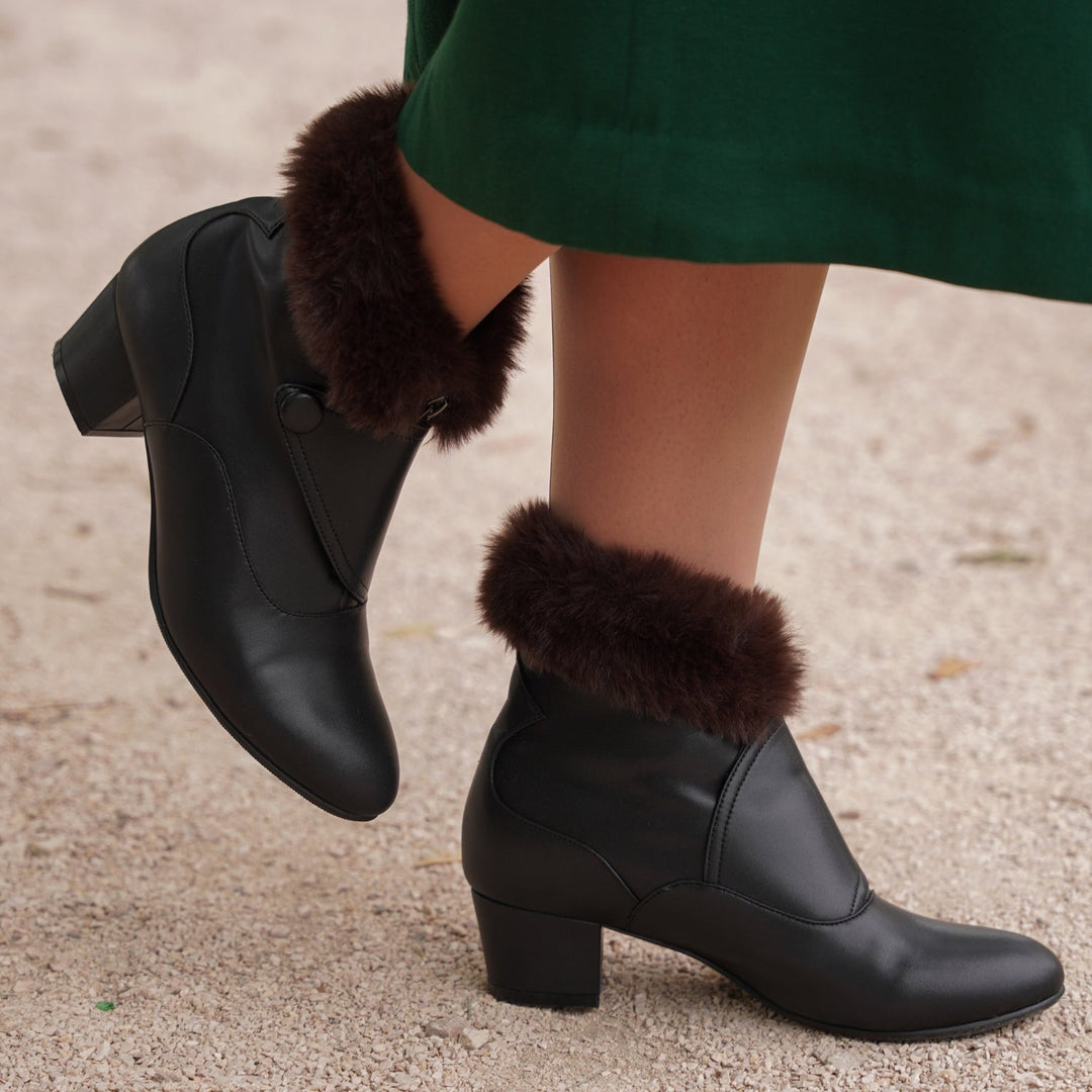 BOOTIES