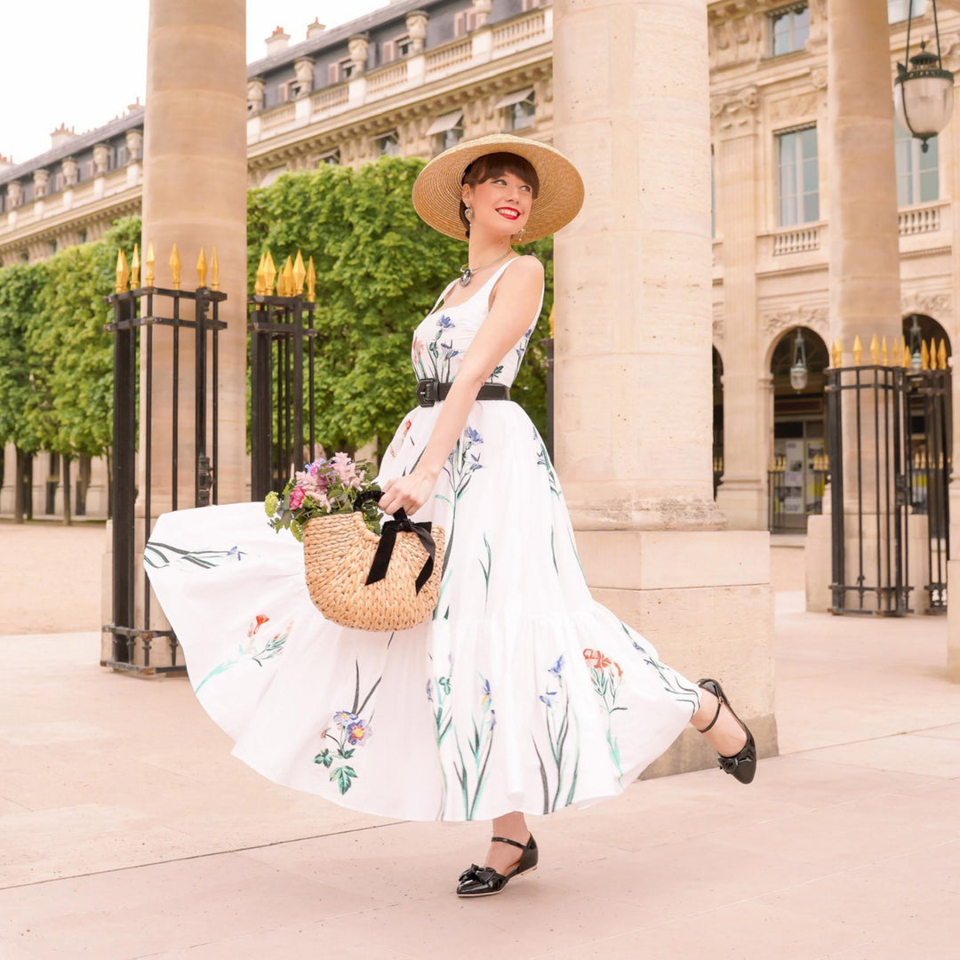 1950's Vintage French Parisian inspired flats in black patent leather with large patent bow retro flats with hidden wedge designed by Alba in Paris old money shoes women