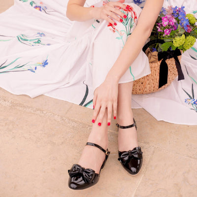 1950's Vintage French Parisian inspired flats in black patent leather with large patent bow retro flats with hidden wedge designed by Alba in Paris