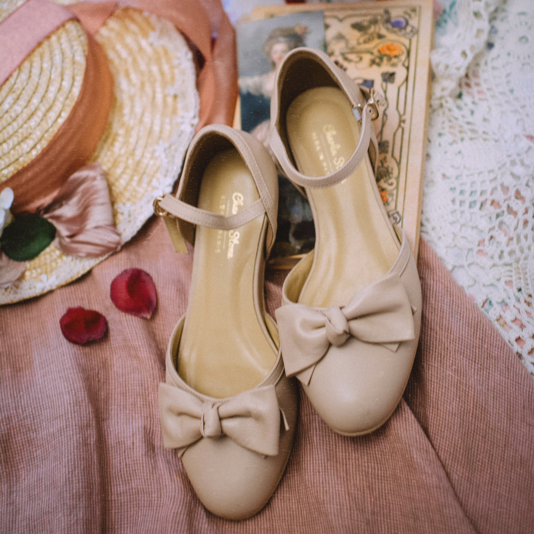Charlie Stone Shoes vintage flats designed by Alba in Paris with oversized bow nude leather 