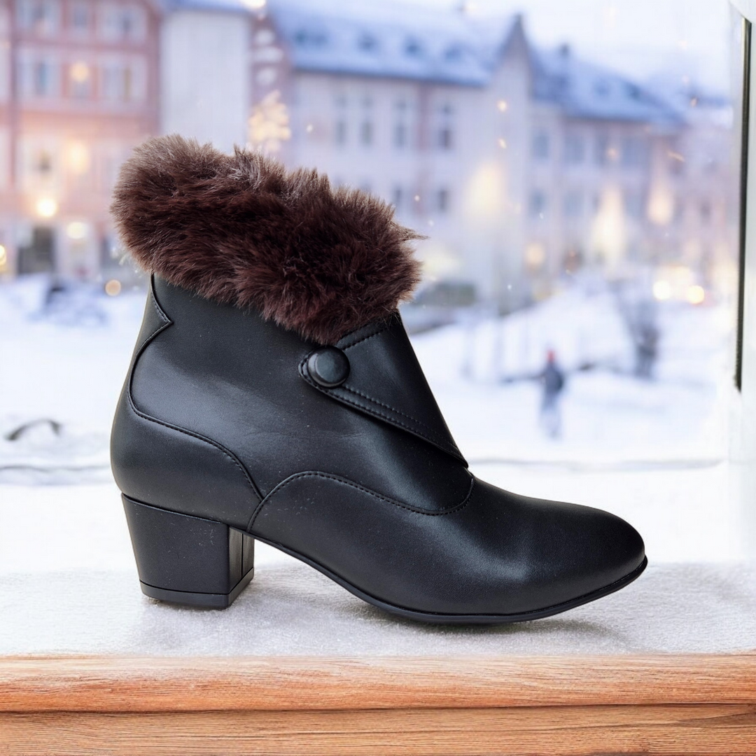 Cute vintage winter boots with faux fur designed by missbeetownsend and Charlie Stone Shoes Bee Black