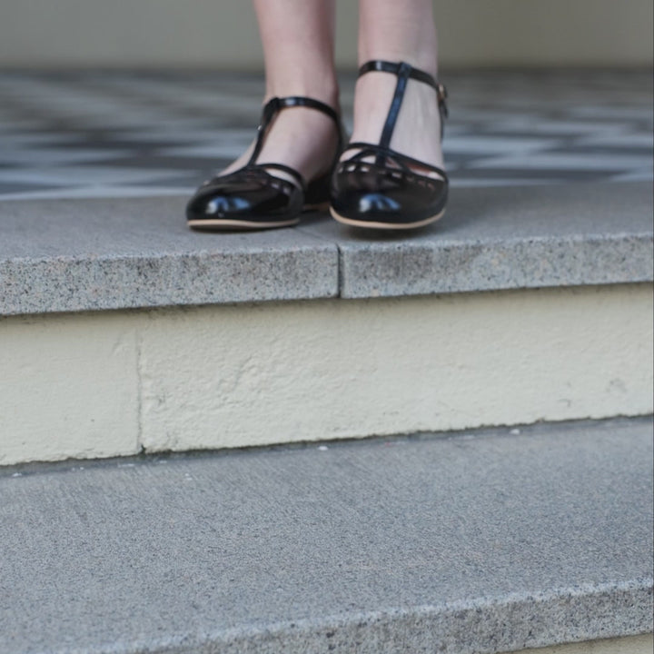 Valentina (Black)